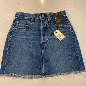 Levi’s Ribcage Denim Skirt
